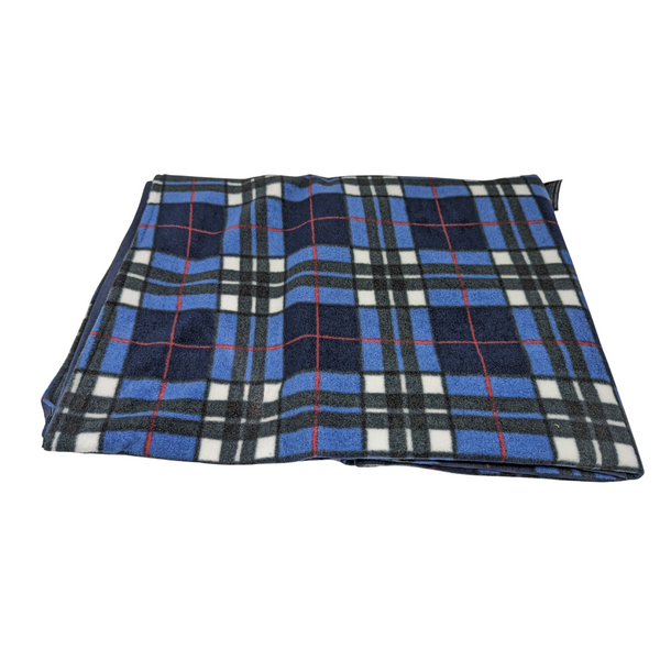 Water Resistant Cosy Fleece Blanket – Blue Tartan