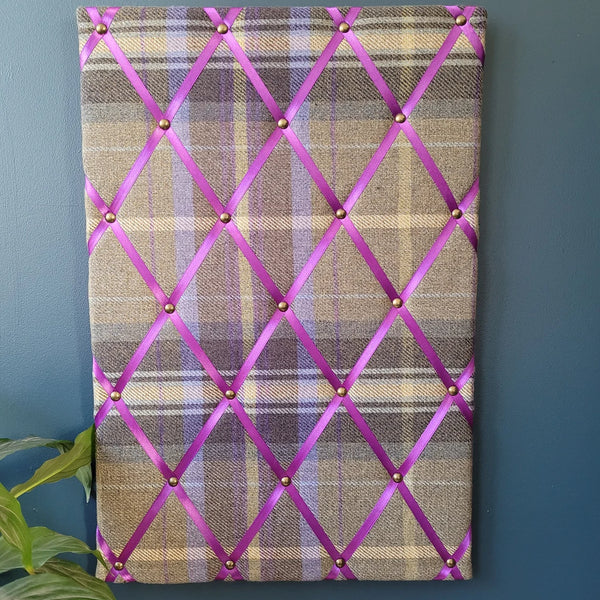 Notice Board - Bernese Tweed